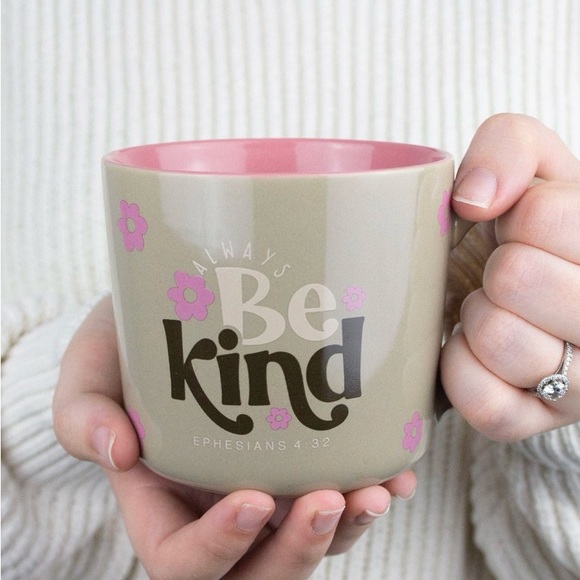 NEW Always Be Kind 15 Ounce Mug - Picture 2 of 3
